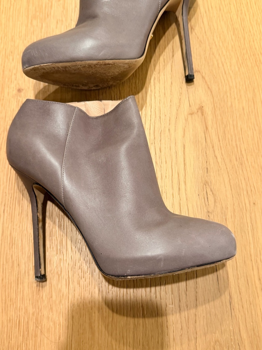 Sergio Rossi Taupe leather booties